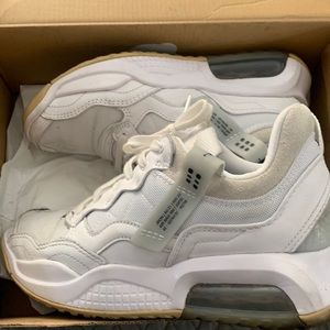 Jordan Women's Sneakers in White and Gray Nike 7.5